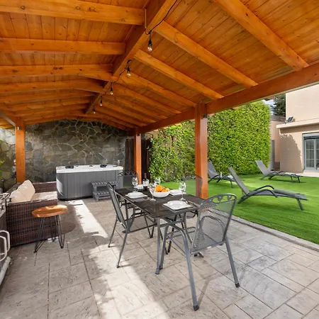 Alina شقة إياليسوس